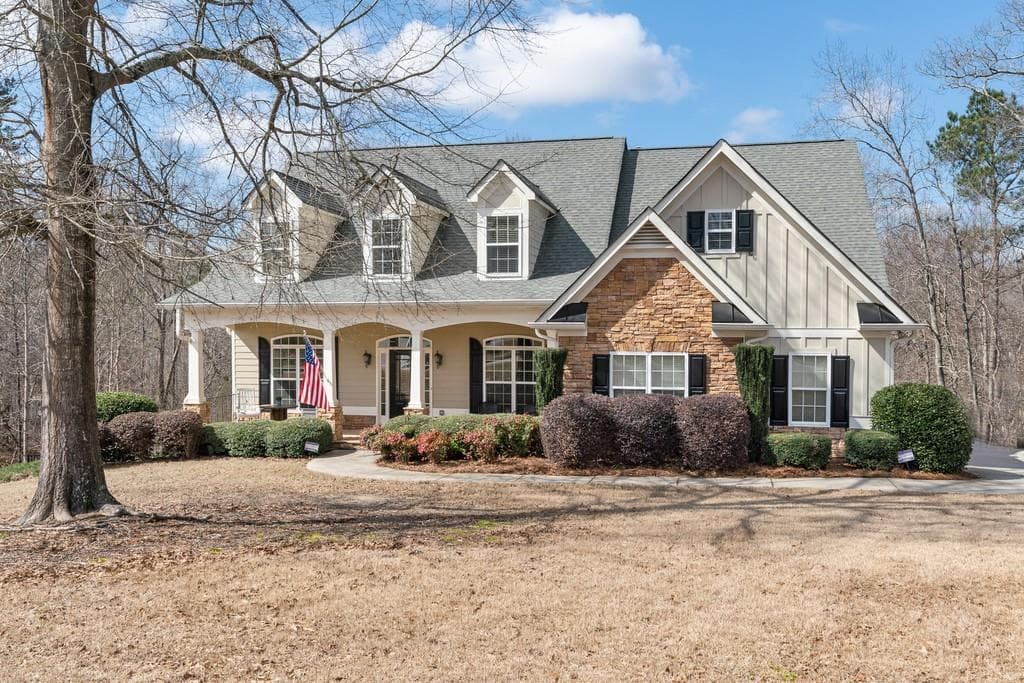 4 bedroom, 4 bathroom, 3,145 sq ft single family residence sold at 6235 Hedgestone Way, Douglasville, GA 30135