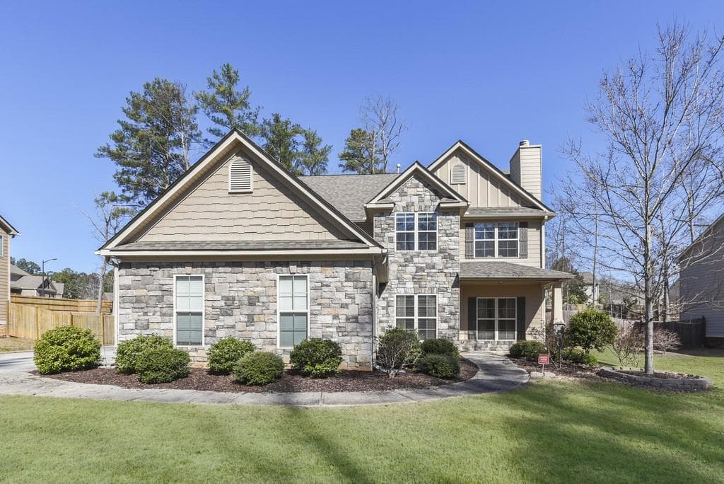 4 bedroom, 3 bathroom, 2,584 sq ft single family residence sold at 5117 Olive Branch Circle, Powder Springs, GA 30127