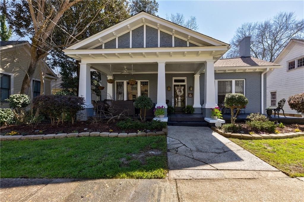 3 bedroom, 2 bathroom, 1,785 sq ft single family residence sold at 12 Salbide Avenue, Newnan, GA 30263