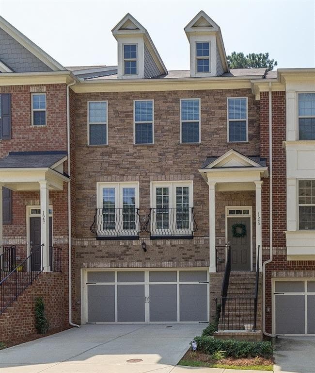 4 bedroom, 4 bathroom, 2,269 sq ft townhouse sold at 1545 Brooksbank Drive, Brookhaven, GA 30319
