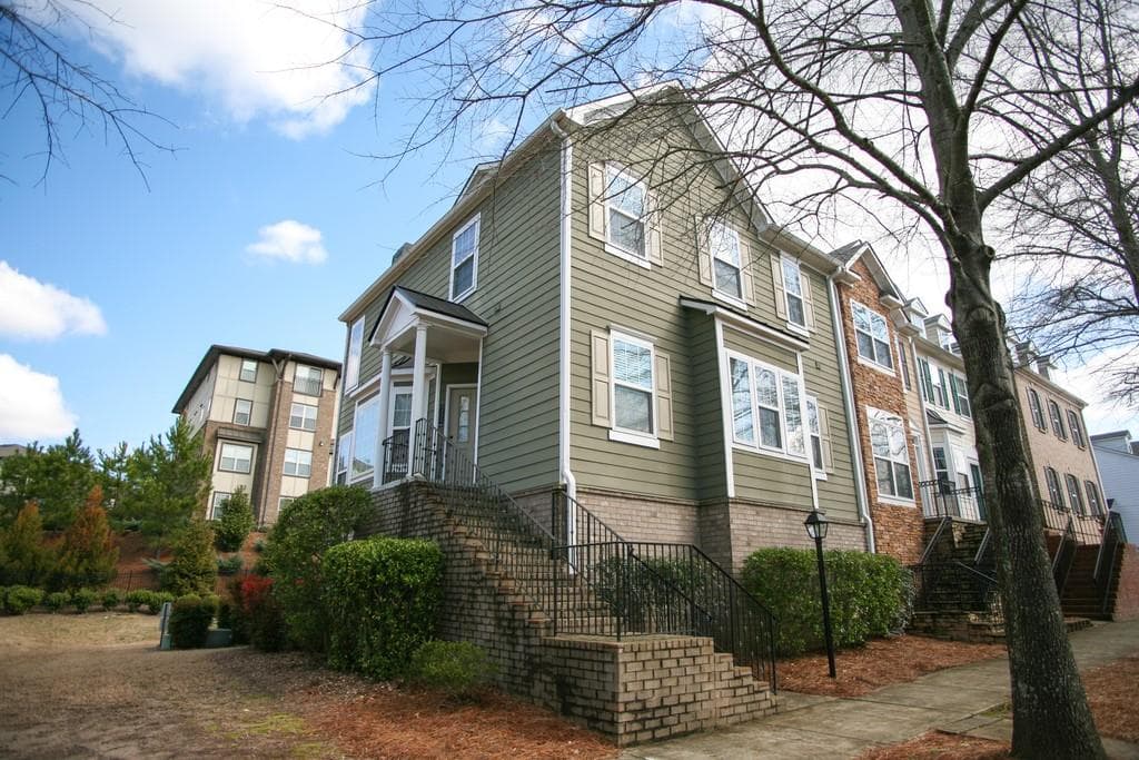 2 bedroom, 3 bathroom, 1,971 sq ft townhouse sold at 3777 Lake Point Boulevard, Suwanee, GA 30024