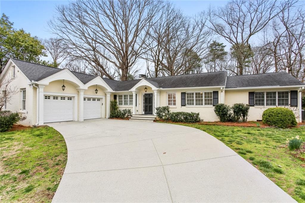 4 bedroom, 4 bathroom, 2,854 sq ft single family residence sold at 2867 Castlewood Drive, Atlanta, GA 30327