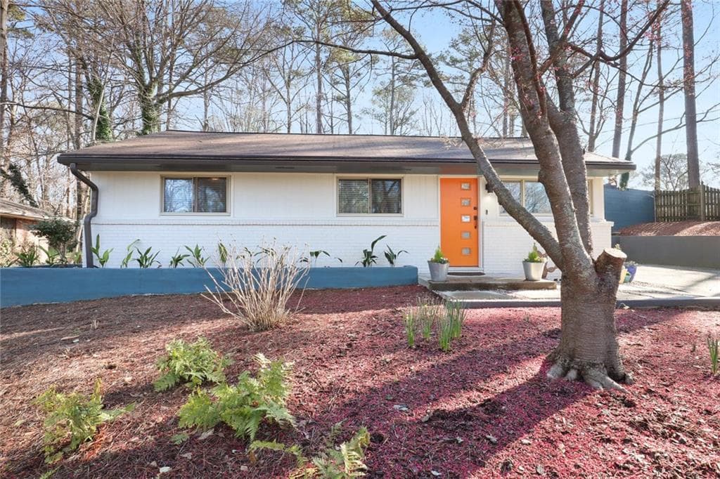 3 bedroom, 2 bathroom, 1,495 sq ft single family residence sold at 1278 Woodland Avenue, Atlanta, GA 30324