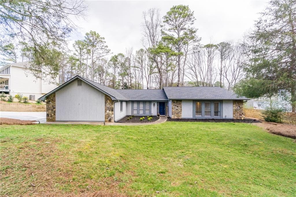 4 bedroom, 3 bathroom, 3,080 sq ft single family residence sold at 2584 Fieldstone Path, Marietta, GA 30062