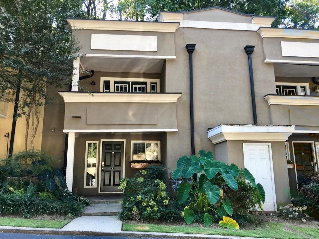 3 bedroom, 3 bathroom, 1,580 sq ft townhouse sold at 1445 Monroe Drive D9, Atlanta, GA 30324