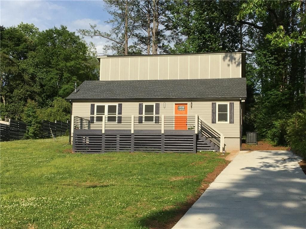 3 bedroom, 2 bathroom, 1,850 sq ft single family residence sold at 1374 Alverado Way, Decatur, GA 30032