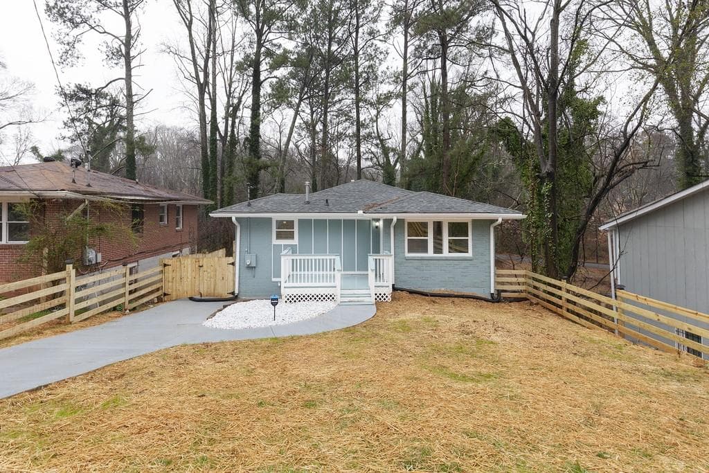 1568 EZRA CHURCH Drive, Atlanta, GA 30314 — most recent listing photo