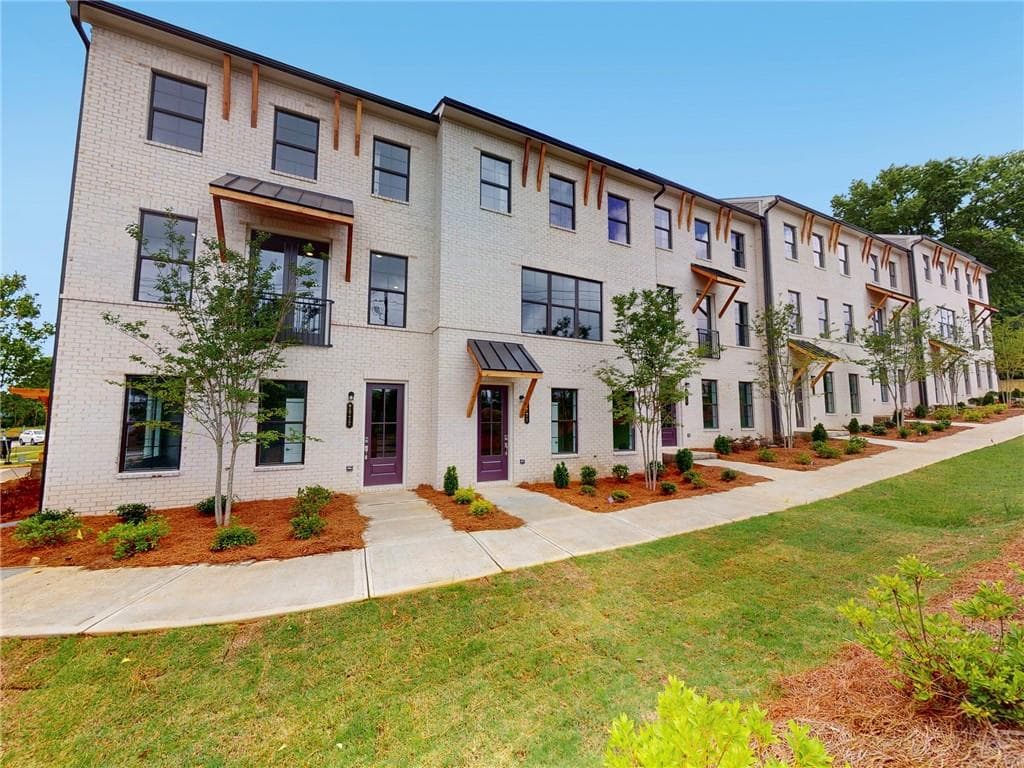 1010 Aster Road 1, Roswell, GA 30076 — most recent listing photo
