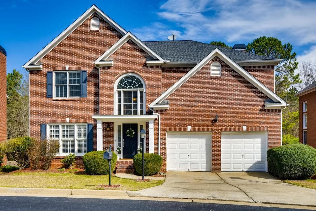 5 bedroom, 4 bathroom, 4,211 sq ft single family residence sold at 113 Ennisbrook Drive, Smyrna, GA 30082
