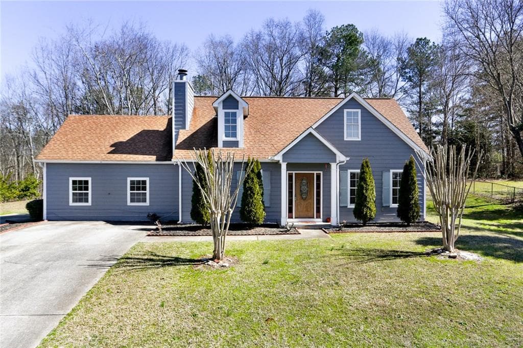 3 bedroom, 3 bathroom, 1,764 sq ft single family residence sold at 3538 Willow Tree Circle, Douglasville, GA 30135