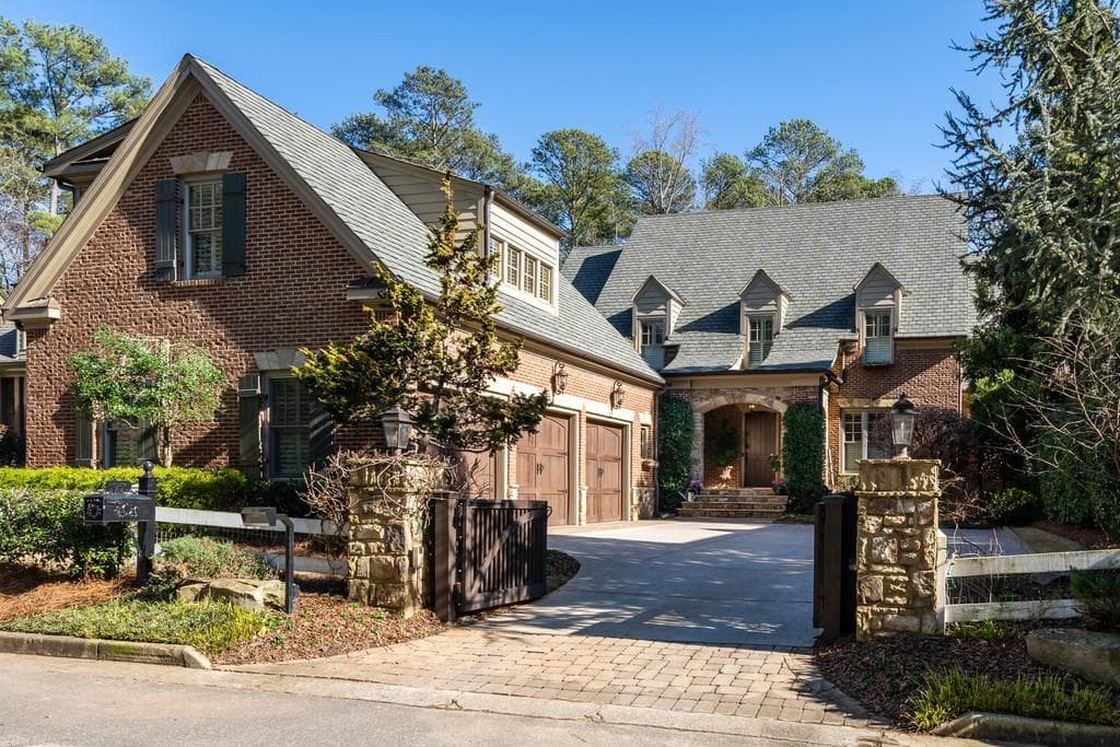 3956 Lower Roswell Road, Marietta, GA 30068 — most recent listing photo