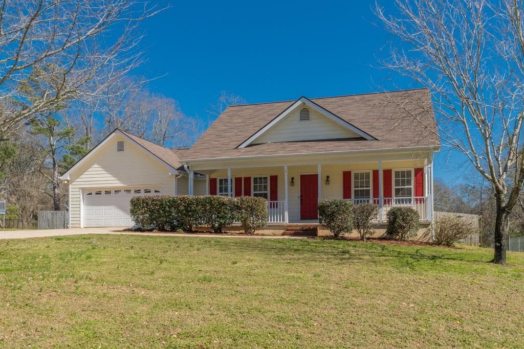 3 bedroom, 2 bathroom, 1,625 sq ft single family residence sold at 431 Dunahoo Road, Winder, GA 30680