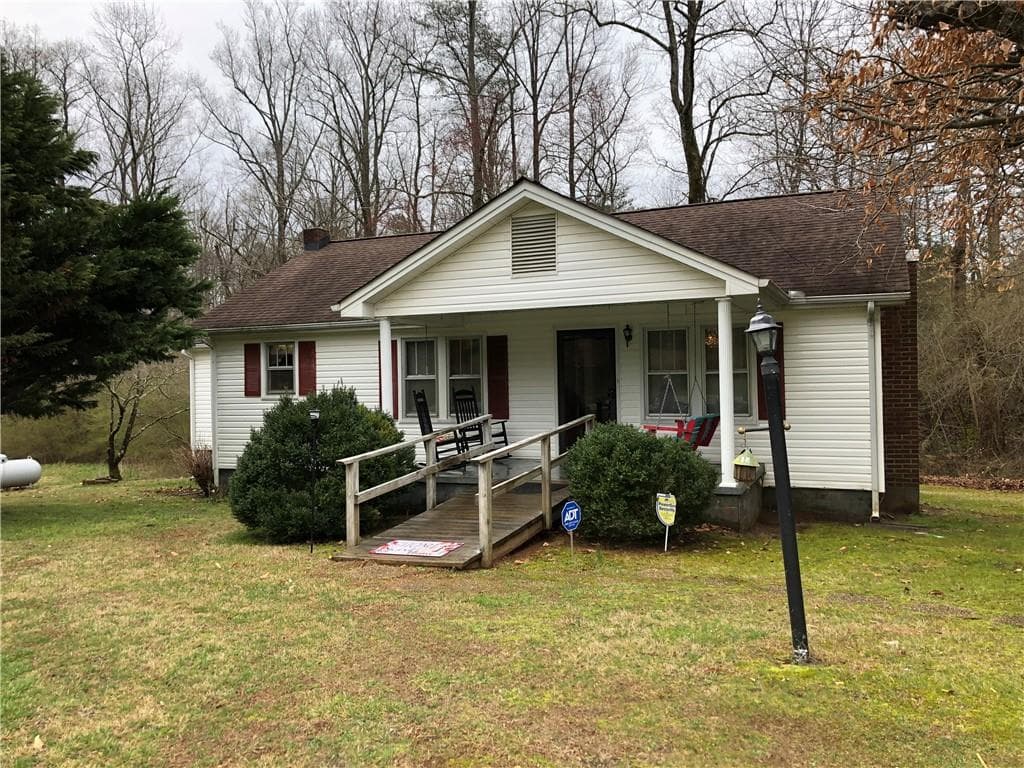 3296 Highway 115, Demorest, GA 30535 — most recent listing photo
