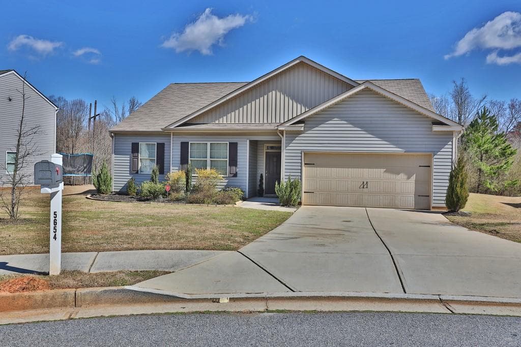 5654 Hosea Court, Ellenwood, GA 30294 — most recent listing photo