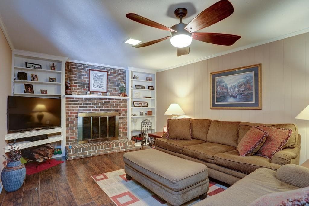 4566 AMBERLY Court, Dunwoody, GA 30360 — most recent listing photo