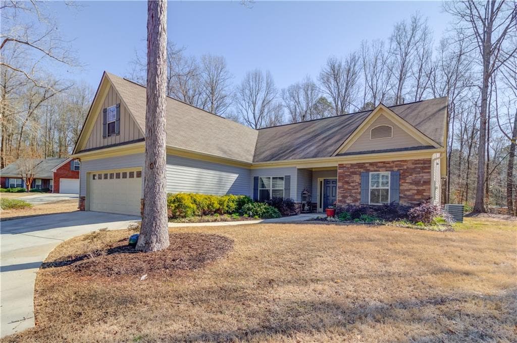 3 bedroom, 2 bathroom, 2,384 sq ft single family residence sold at 64 Baileys Walk, Jefferson, GA 30549