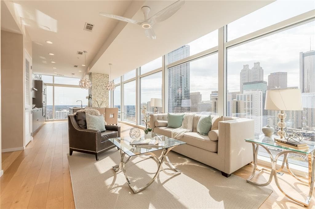 2 bedroom, 3 bathroom, 1,919 sq ft condominium sold at 45 Ivan Allen Jr Boulevard 2505, Atlanta, GA 30308