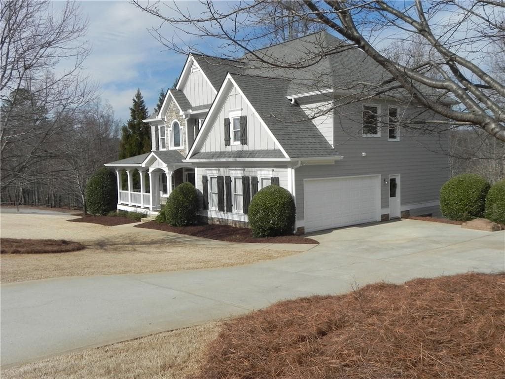 5 bedroom, 3 bathroom, 2,775 sq ft single family residence sold at 113 Pebblebrooke Run, Canton, GA 30115