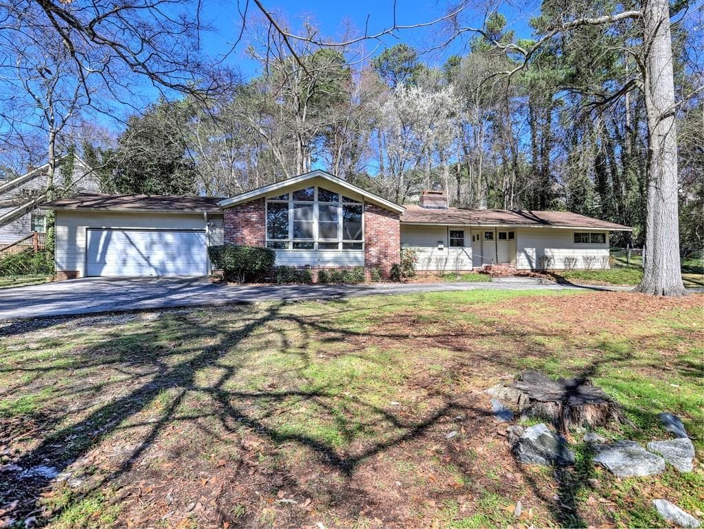 2820 Shady Valley Drive, Brookhaven, GA 30324 — most recent listing photo
