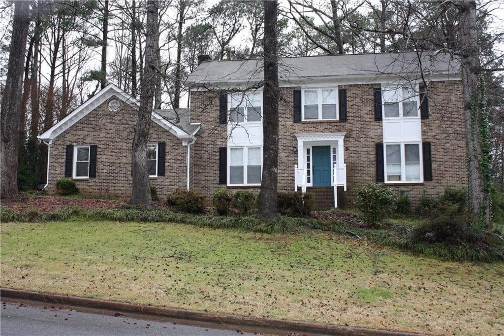 4 bedroom, 3 bathroom, 2,238 sq ft single family residence sold at 3839 Lee RIdge Way, Lilburn, GA 30047
