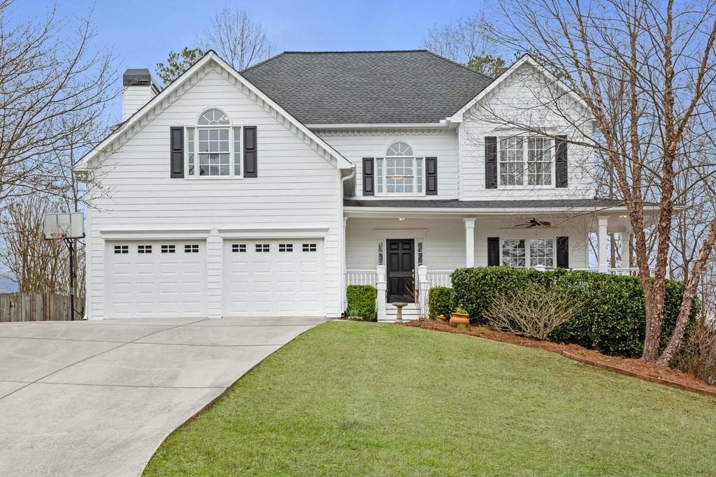 4 bedroom, 4 bathroom, 4,144 sq ft single family residence sold at 5505 Hedge Brooke Drive, Acworth, GA 30101