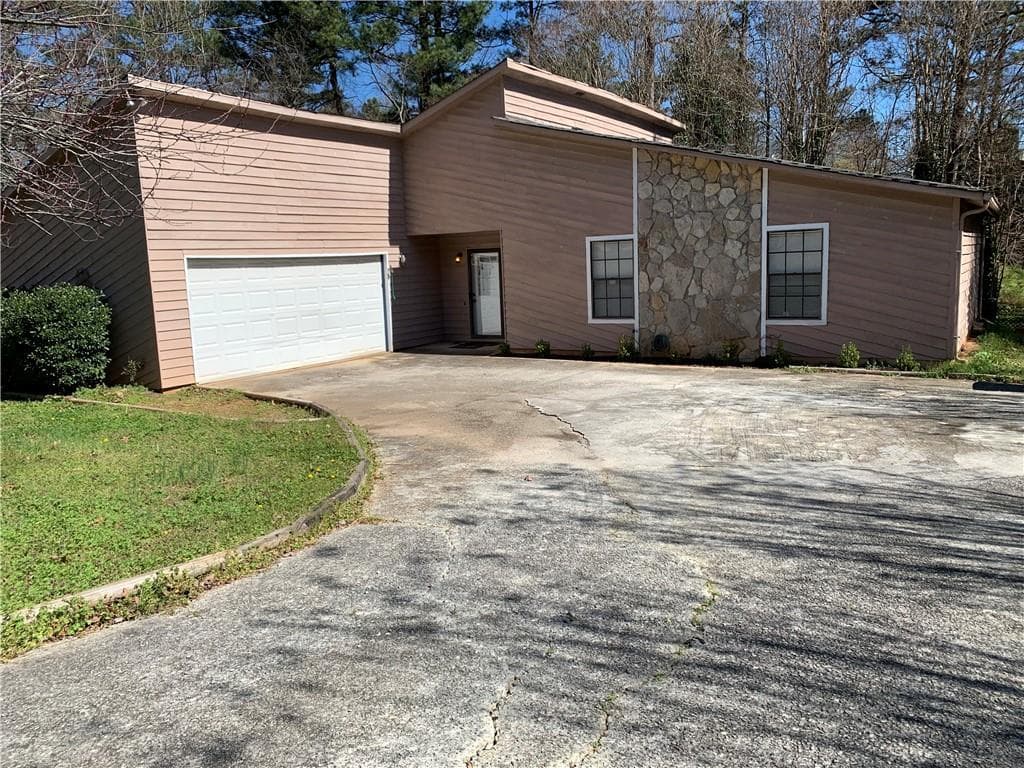 2604 Laurel View Drive, Snellville, GA 30039 — most recent listing photo