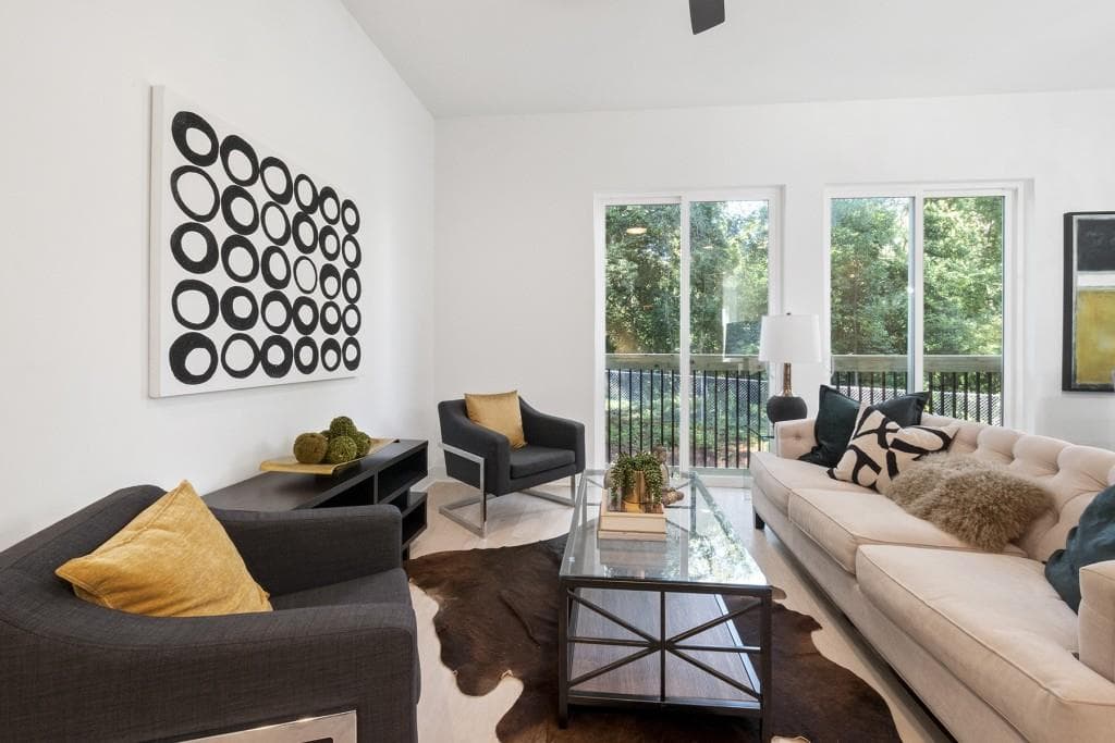 3 bedroom, 3 bathroom, 1,824 sq ft townhouse sold at 839 Flat Shoals Avenue 102, Atlanta, GA 30316