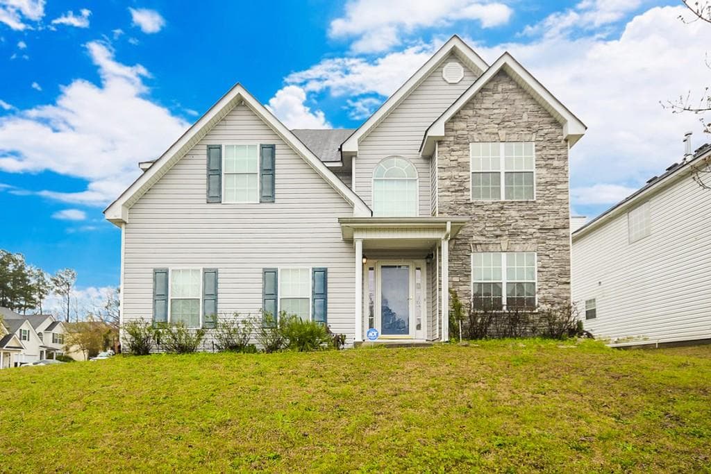 5626 One Lake Way, Atlanta, GA 30349 — most recent listing photo