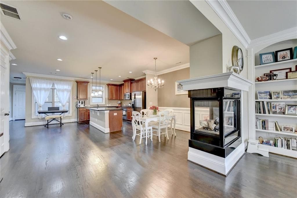 3 bedroom, 3 bathroom, 2,000 sq ft condominium sold at 4983 Gentilly Terrace, Johns Creek, GA 30022