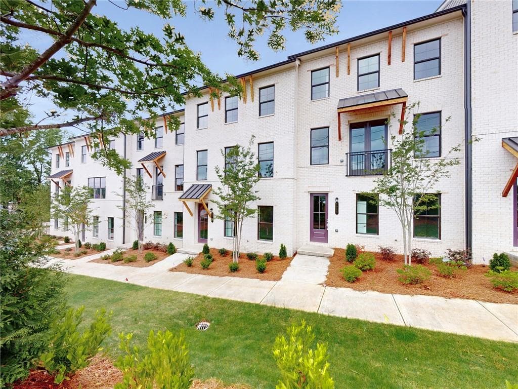 1050 Aster Road 5, Roswell, GA 30076 — most recent listing photo