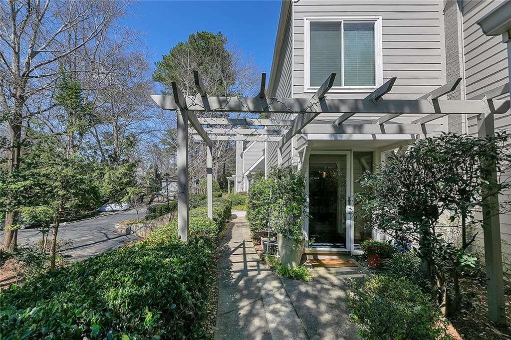 710 E Ponce De Leon Avenue 6, Decatur, GA 30030 — most recent listing photo
