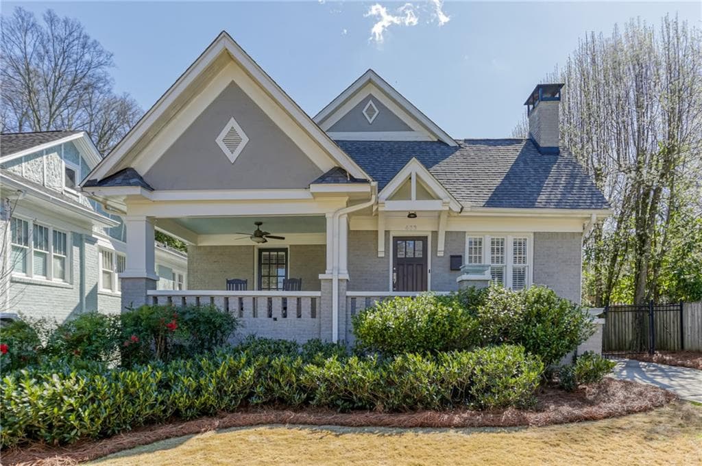 3 bedroom, 2 bathroom, 2,561 sq ft single family residence sold at 633 Amsterdam Avenue, Atlanta, GA 30306