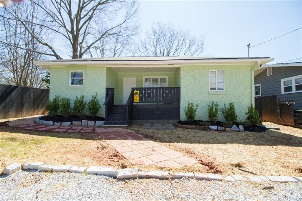 2 bedroom, 1 bathroom, 897 sq ft single family residence sold at 1143 Pluma Drive, Atlanta, GA 30316