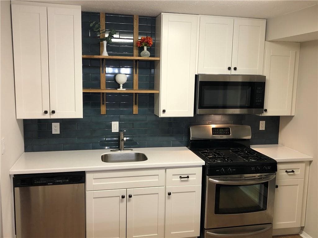 607 Woodcliff Drive, Sandy Springs, GA 30350 — most recent listing photo