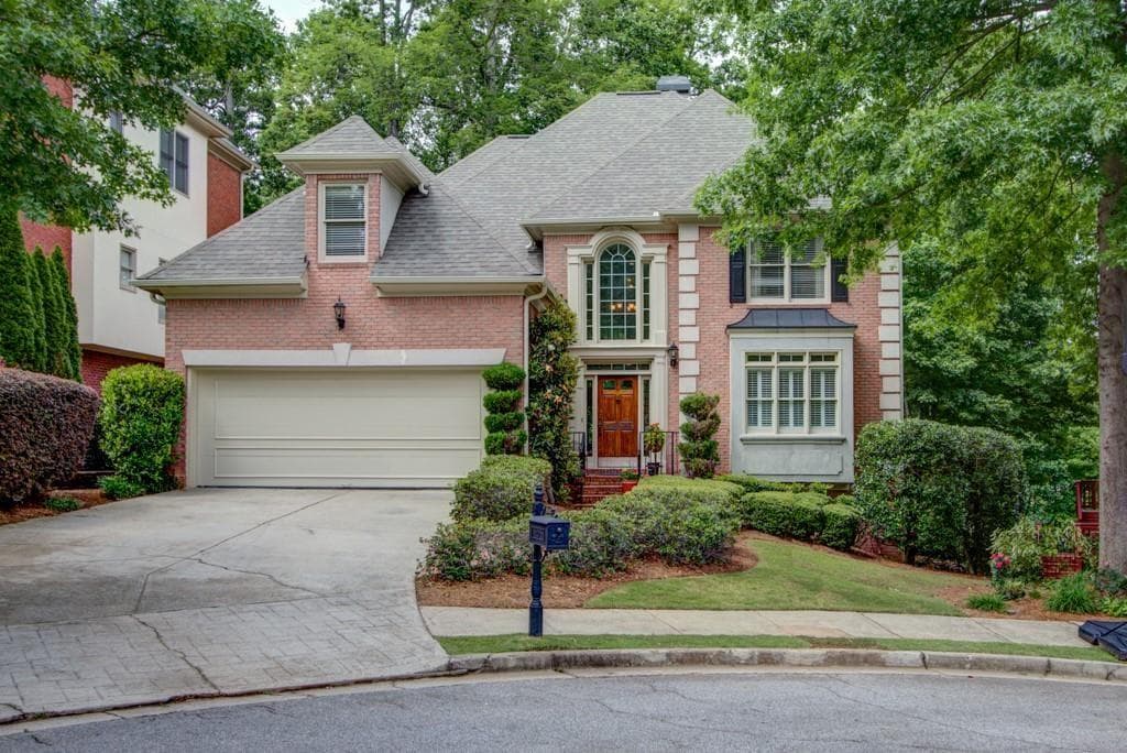 340 Nell Court, Sandy Springs, GA 30342 — most recent listing photo