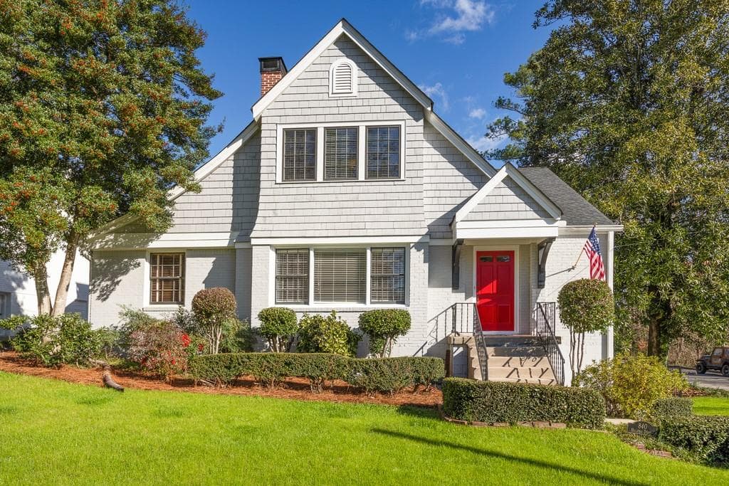 4 bedroom, 4 bathroom, 2,514 sq ft single family residence sold at 840 Hillpine Drive, Atlanta, GA 30306