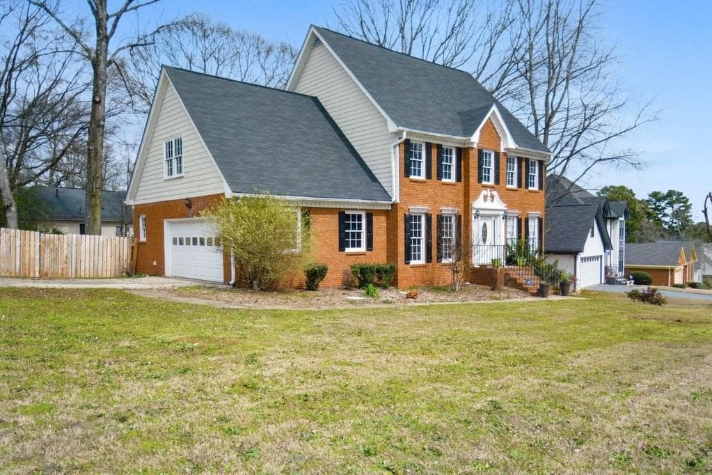 5586 Mountain Crescent, Stone Mountain, GA 30087 — most recent listing photo