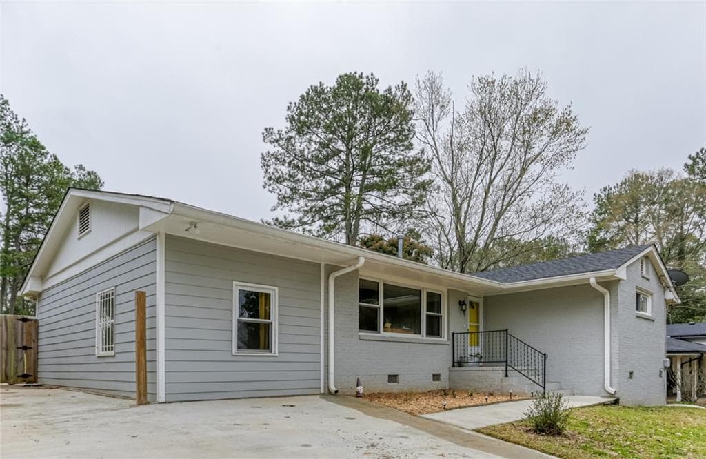 4 bedroom, 2 bathroom, 1,497 sq ft single family residence sold at 2269 Collier Drive, Decatur, GA 30032