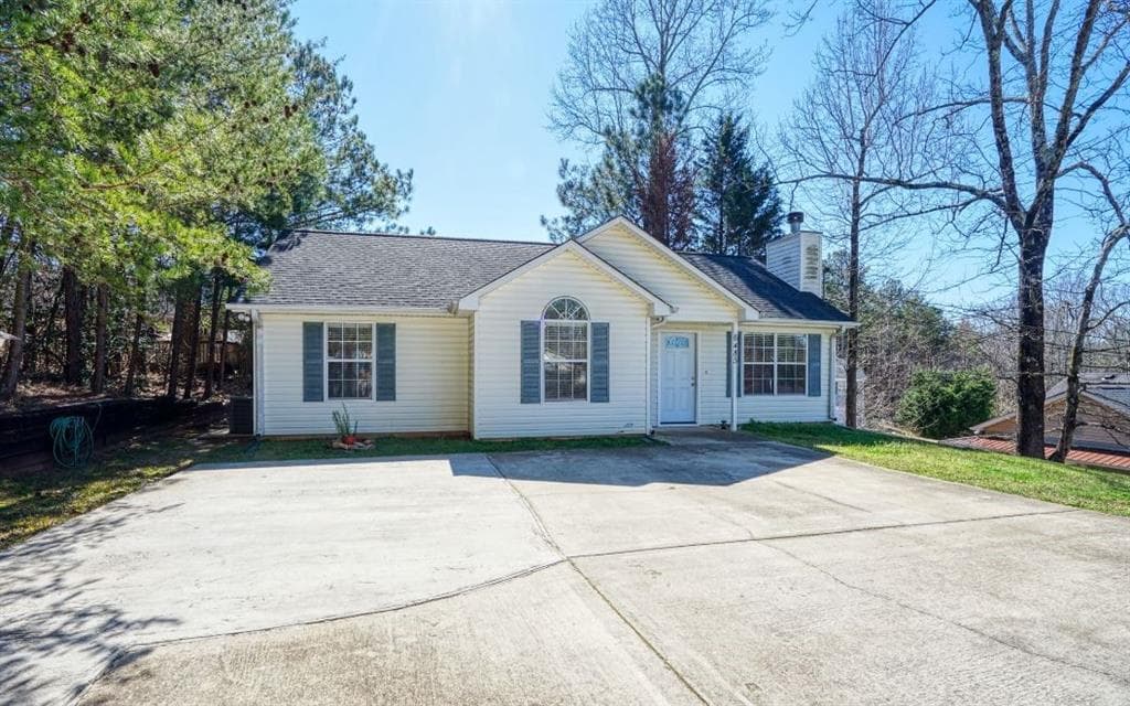 3 bedroom, 2 bathroom, 1,052 sq ft single family residence sold at 6485 Nuggett Trail, Gainesville, GA 30506