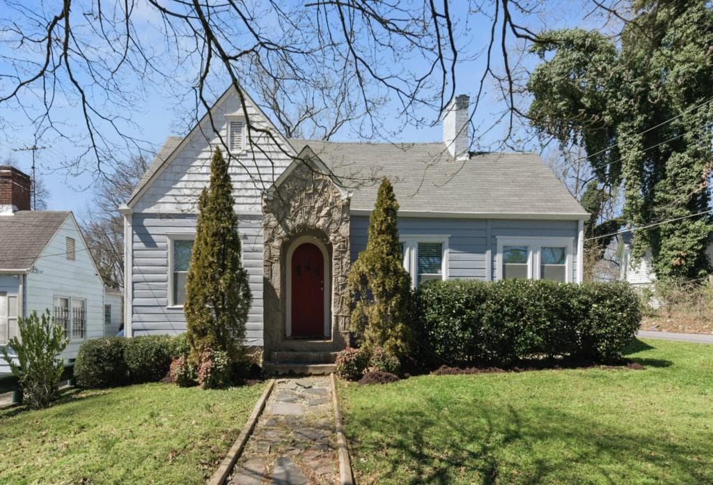 3 bedroom, 2 bathroom, 1,664 sq ft single family residence sold at 897 Hall Street, Atlanta, GA 30310