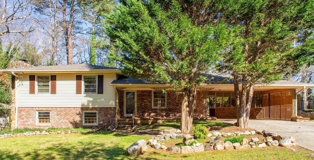 1648 Camelot Circle, Tucker, GA 30084 — most recent listing photo