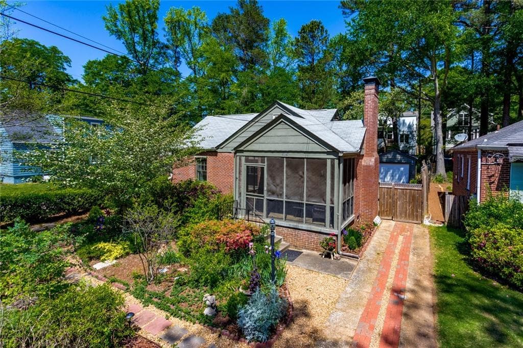 404 Hilldale Drive, Decatur, GA 30030 — most recent listing photo