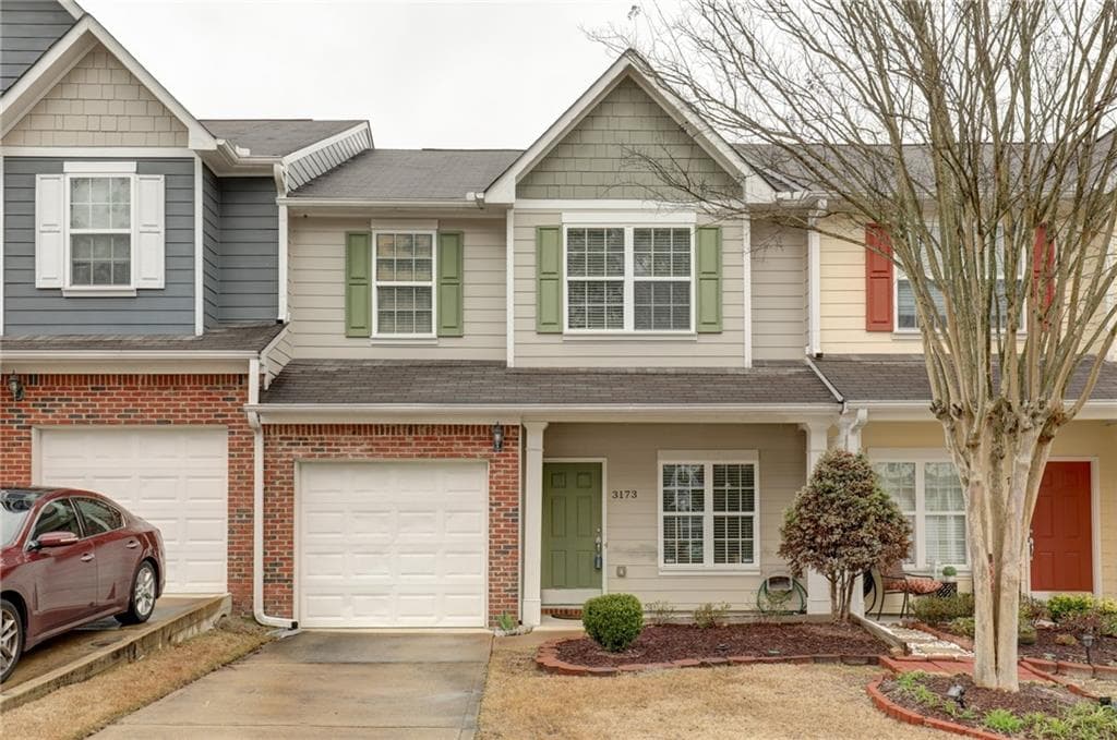 3 bedroom, 3 bathroom, 1,658 sq ft condominium sold at 3173 Cedar Glade Lane, Buford, GA 30519