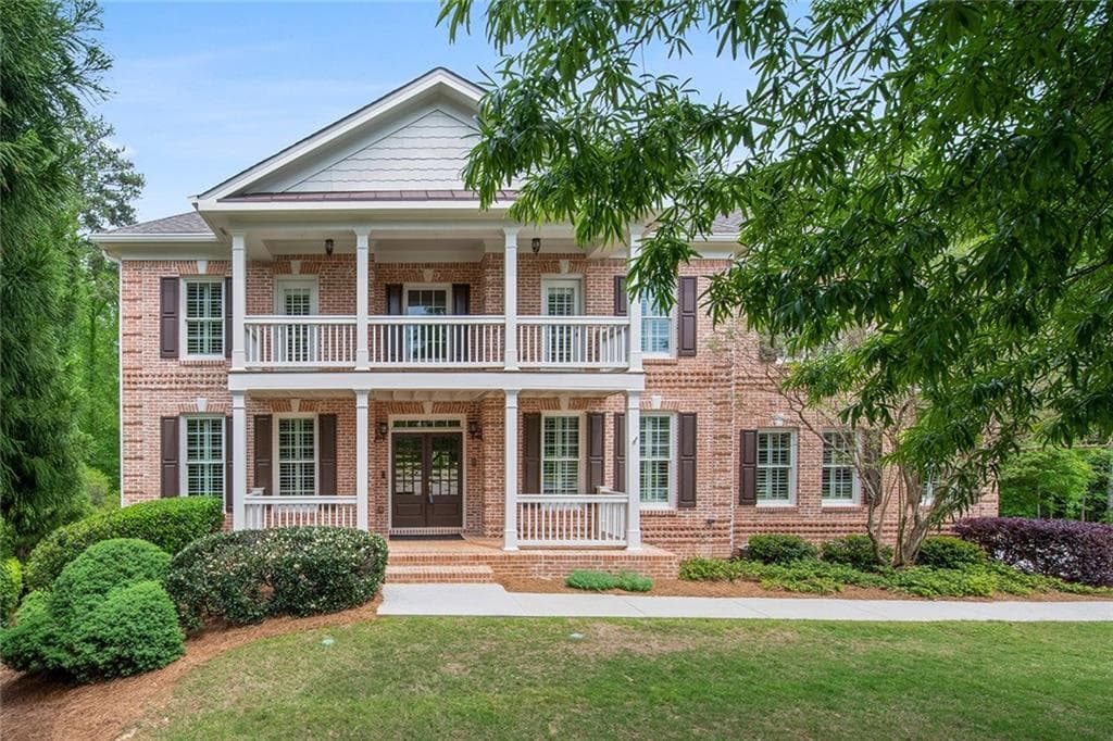 180 Amberly Place, Roswell, GA 30075 — most recent listing photo