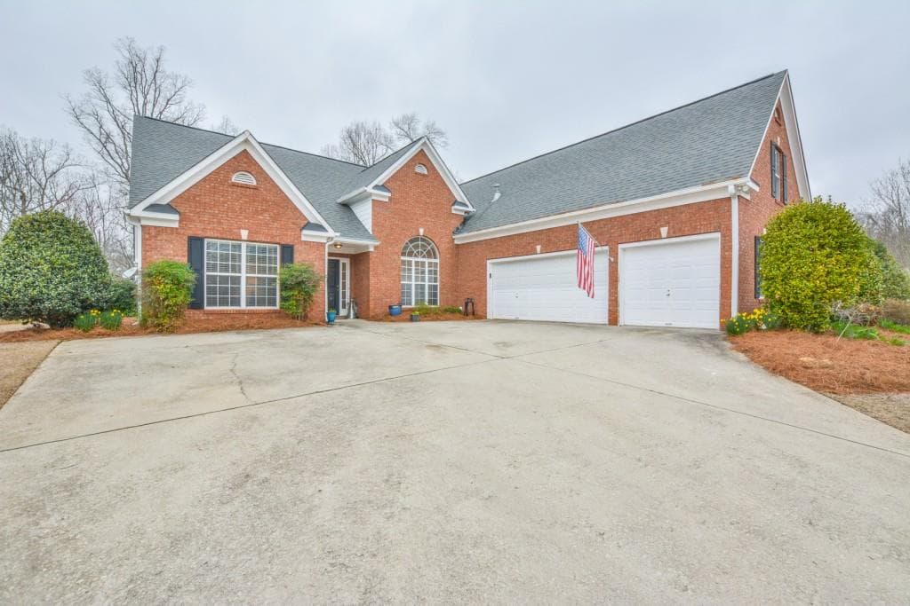 6314 Bluegrass Lane, Flowery Branch, GA 30542 — most recent listing photo