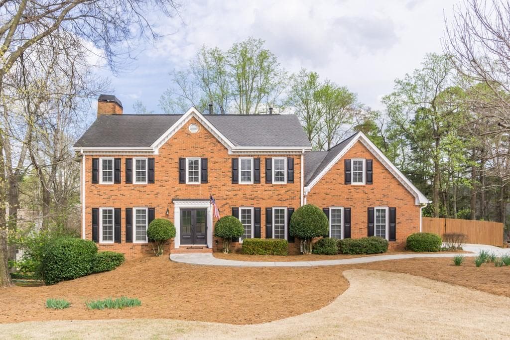 12045 Magnolia Crescent Drive, Roswell, GA 30075 — most recent listing photo