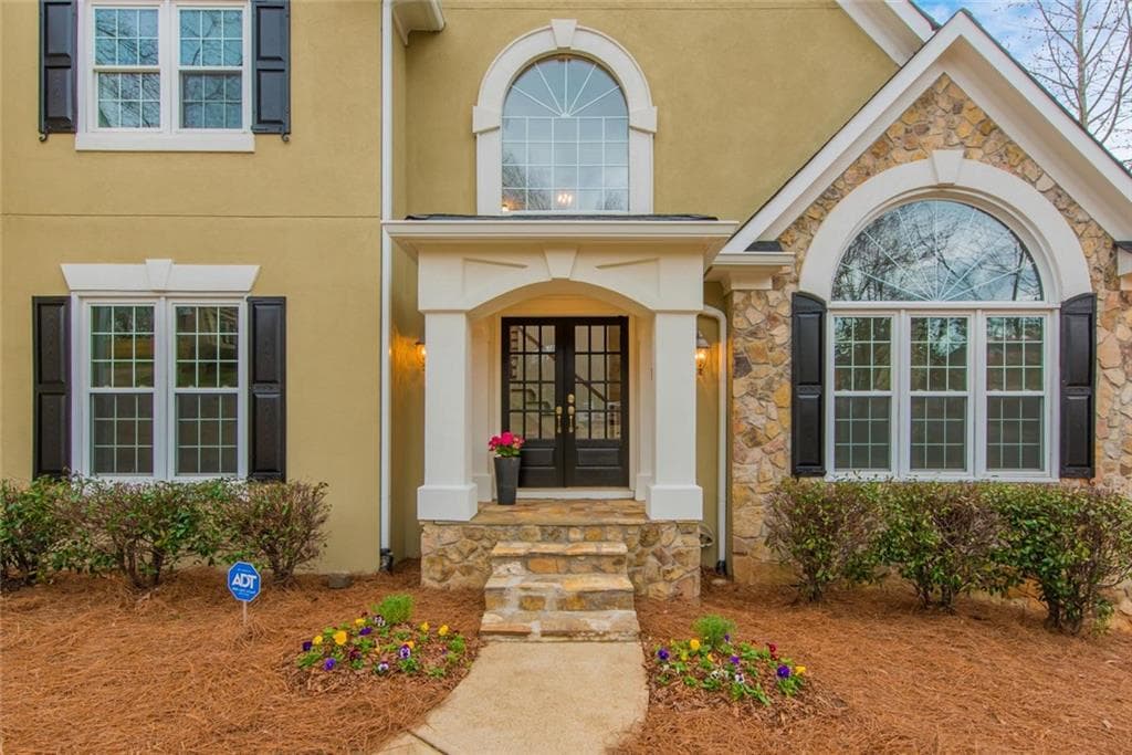 5 bedroom, 5 bathroom, 4,373 sq ft single family residence sold at 5718 Brookstone Walk, Acworth, GA 30101