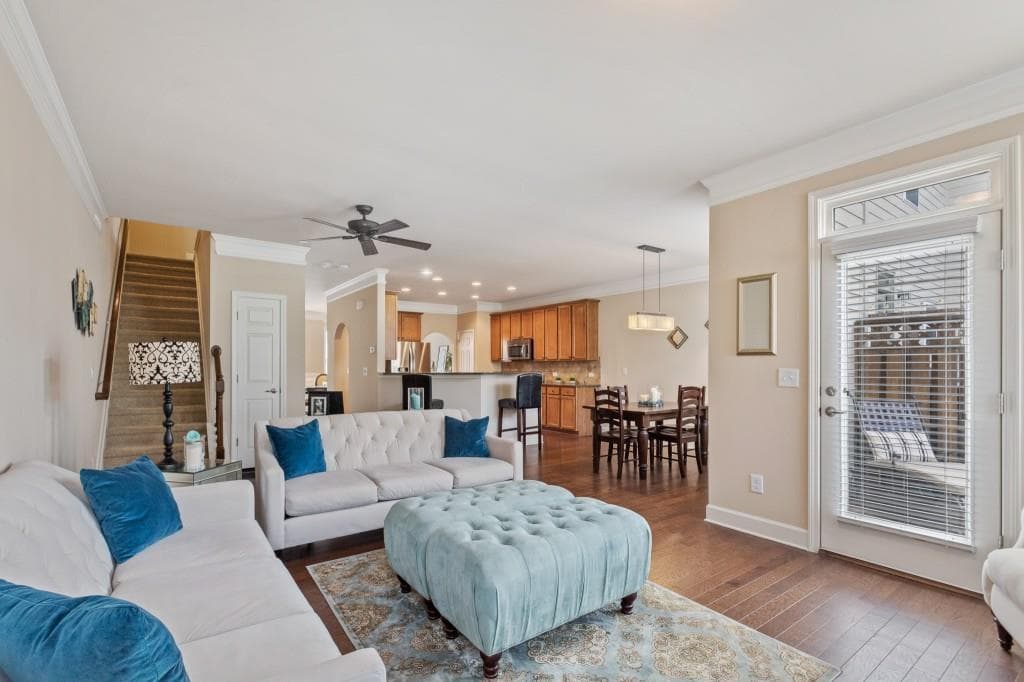 3 bedroom, 4 bathroom, 2,558 sq ft townhouse sold at 3692 Lambert Lane, Brookhaven, GA 30319