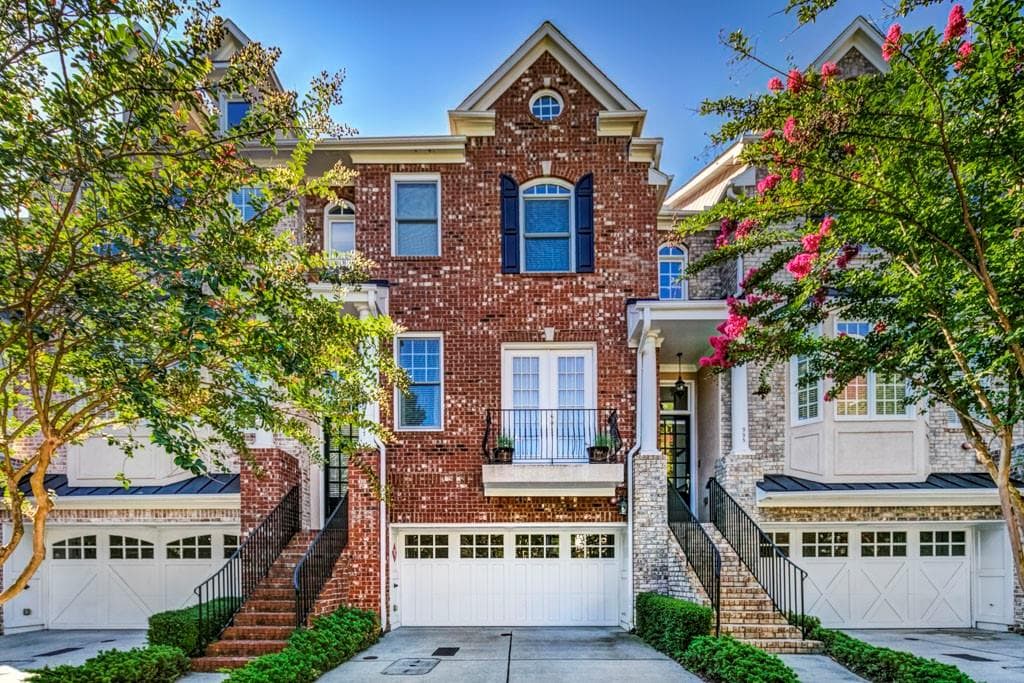 997 Emory Parc Place, Decatur, GA 30033 — most recent listing photo