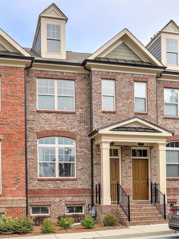 1224 Lavista Circle, Atlanta, GA 30324 — most recent listing photo
